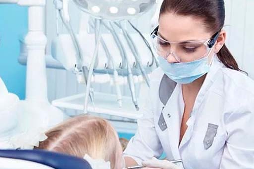 DENTISTA